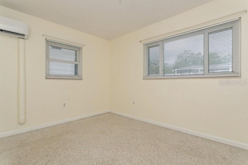 2804 W MARK DR, SARASOTA, FL, 34232