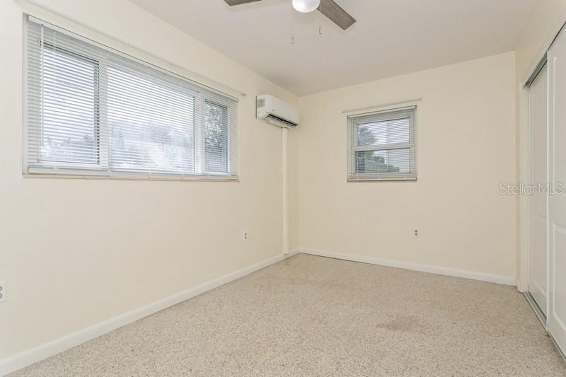 2804 W MARK DR, SARASOTA, FL, 34232