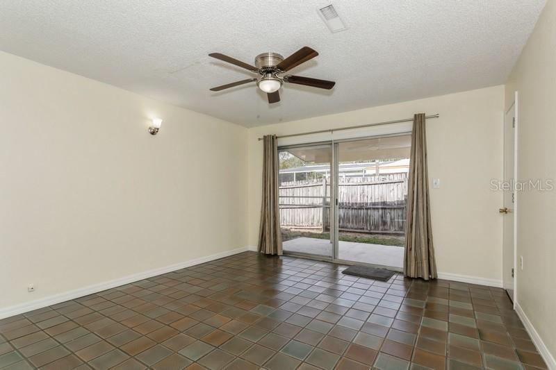 2804 W MARK DR, SARASOTA, FL, 34232