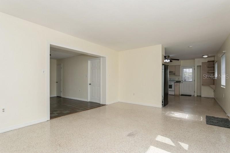 2804 W MARK DR, SARASOTA, FL, 34232