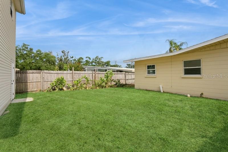 2804 W MARK DR, SARASOTA, FL, 34232