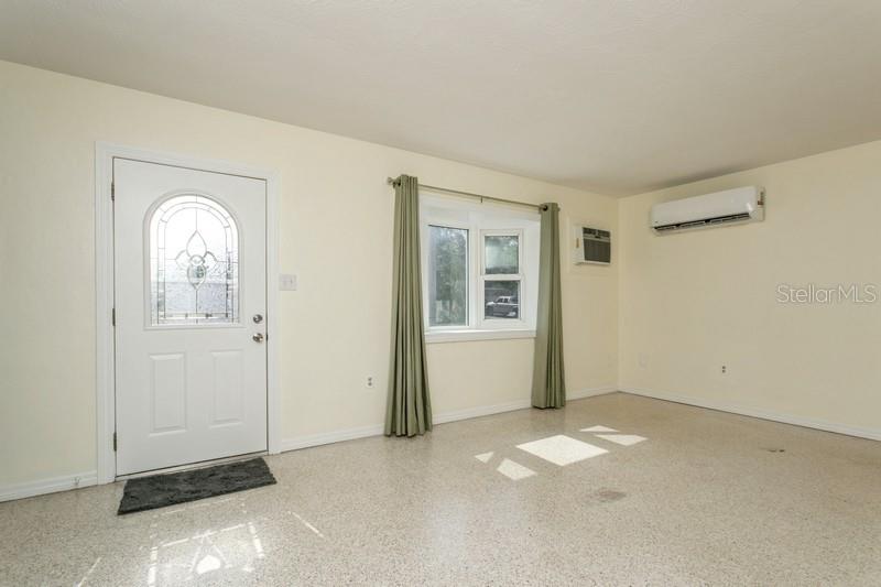 2804 W MARK DR, SARASOTA, FL, 34232