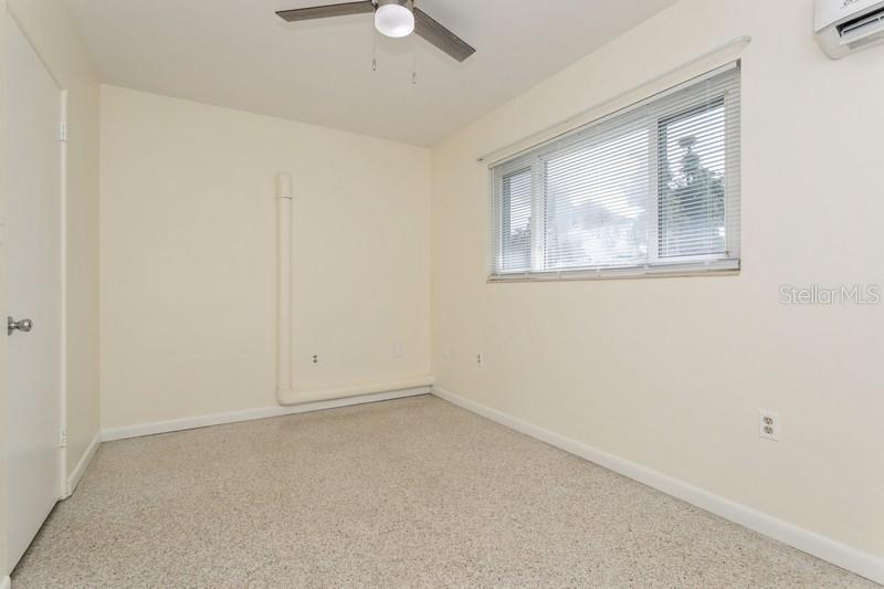 2804 W MARK DR, SARASOTA, FL, 34232