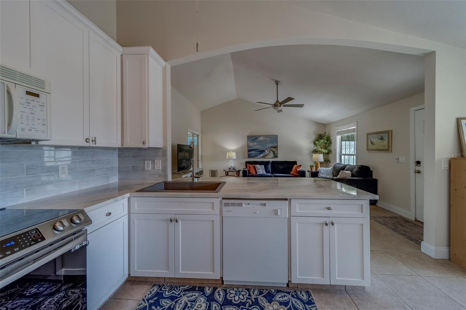 3852 BERKSHIRE CT, PALM HARBOR, FL, 34684