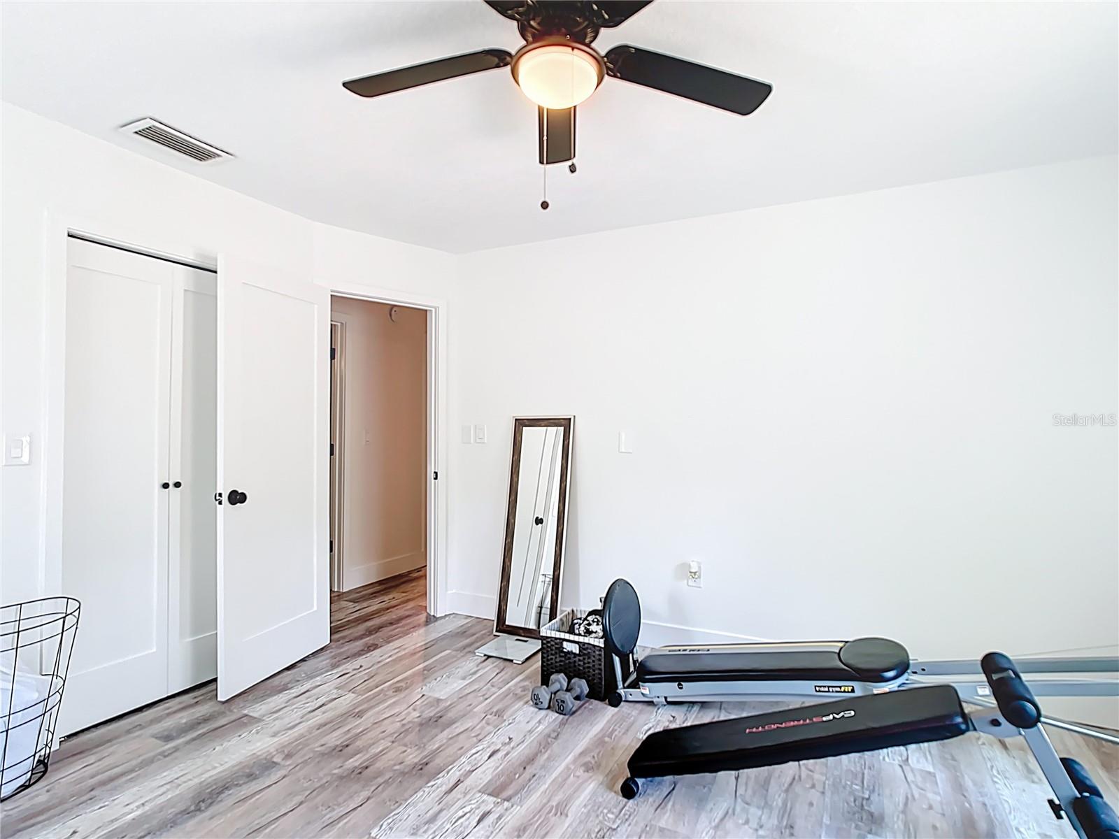 7374 CIRCLE DR, LADY LAKE, FL, 32159