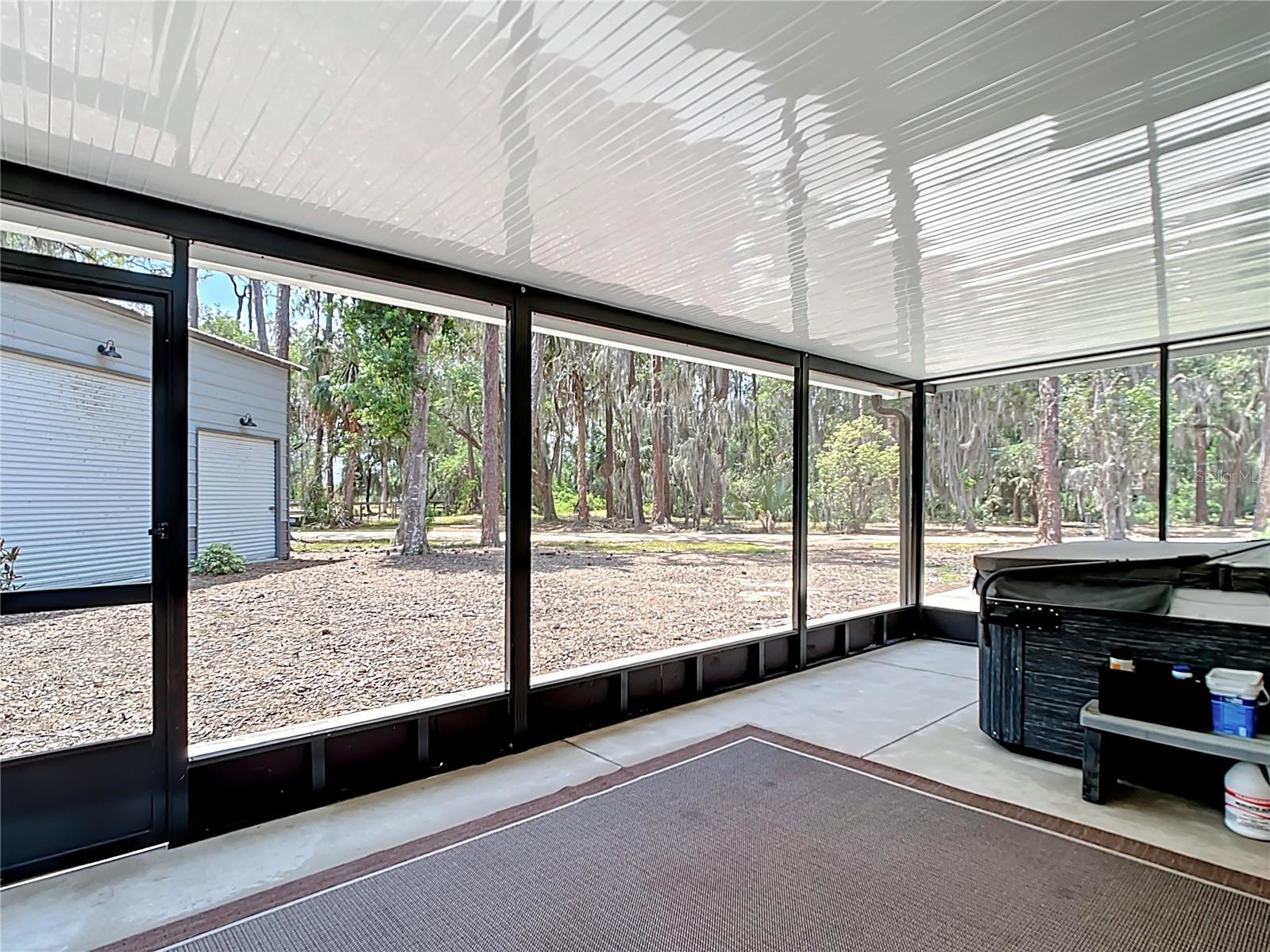 7374 CIRCLE DR, LADY LAKE, FL, 32159