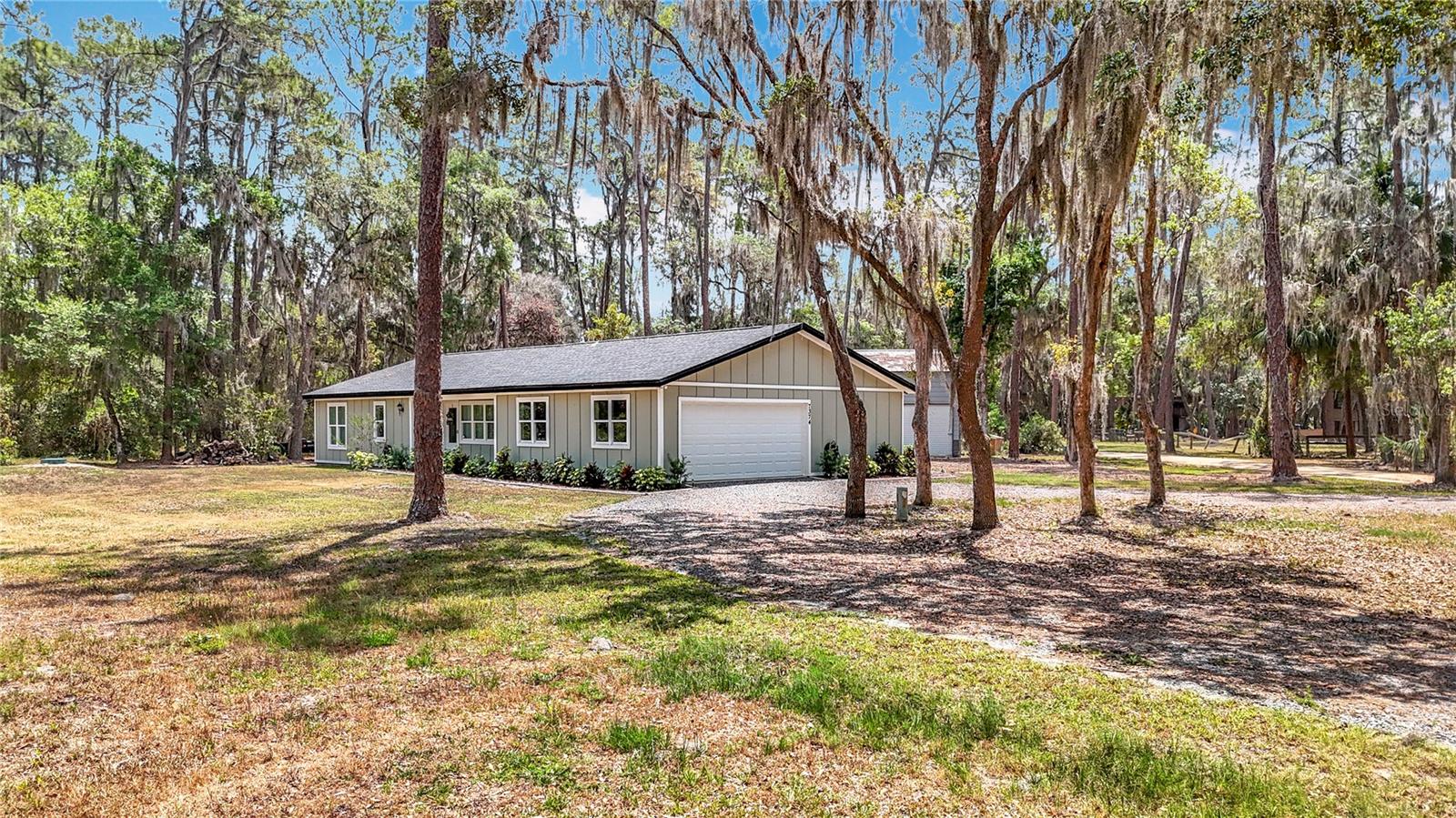 7374 CIRCLE DR, LADY LAKE, FL, 32159