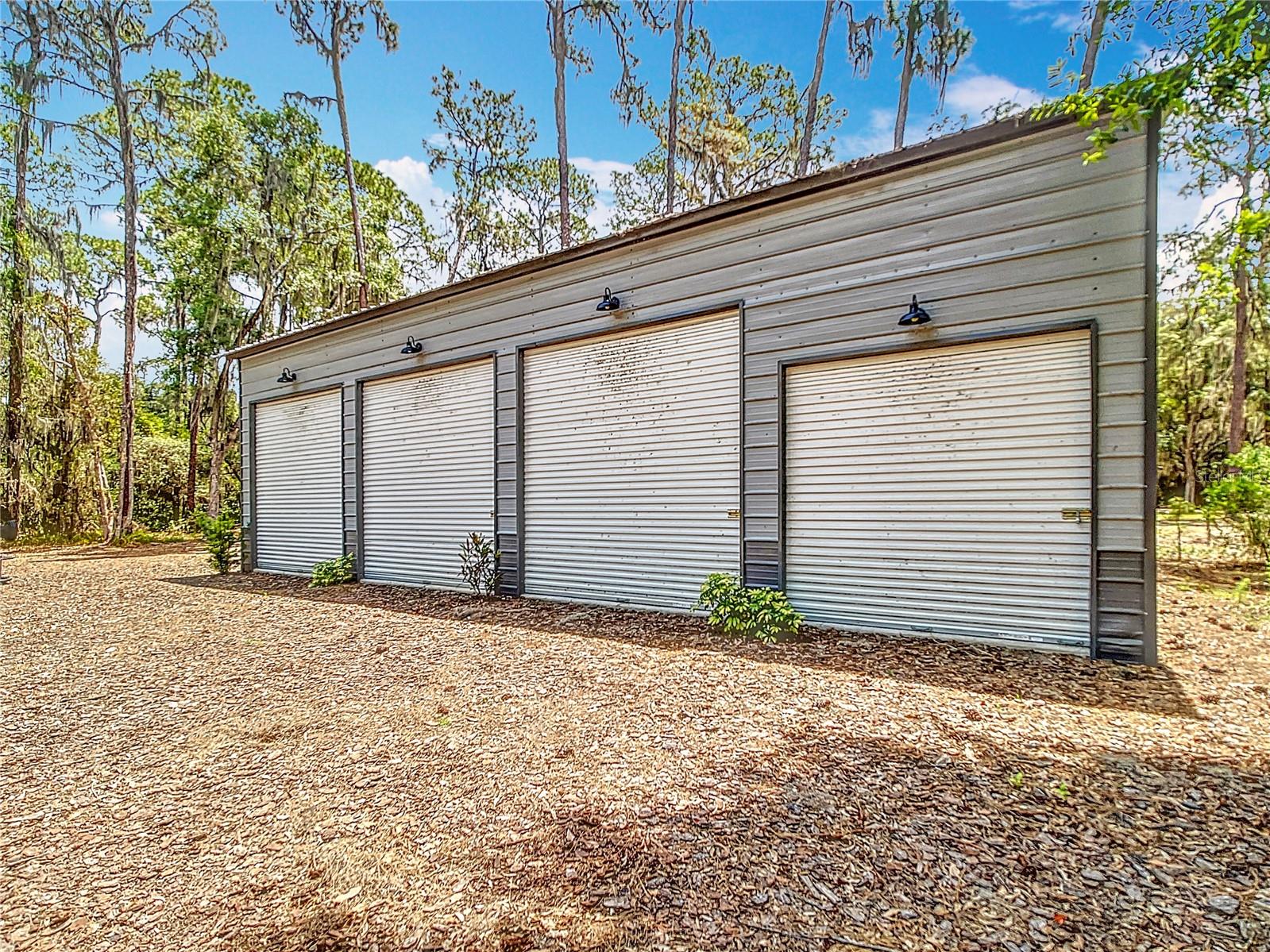 7374 CIRCLE DR, LADY LAKE, FL, 32159