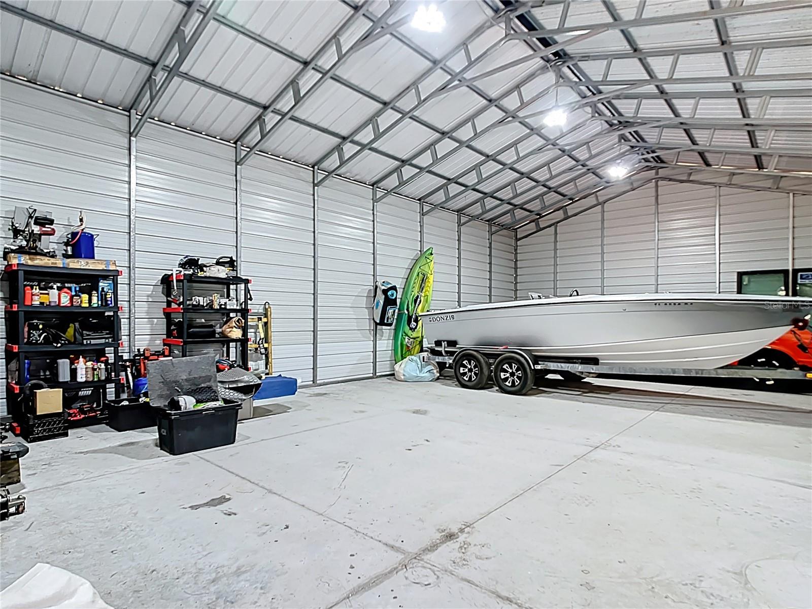 7374 CIRCLE DR, LADY LAKE, FL, 32159