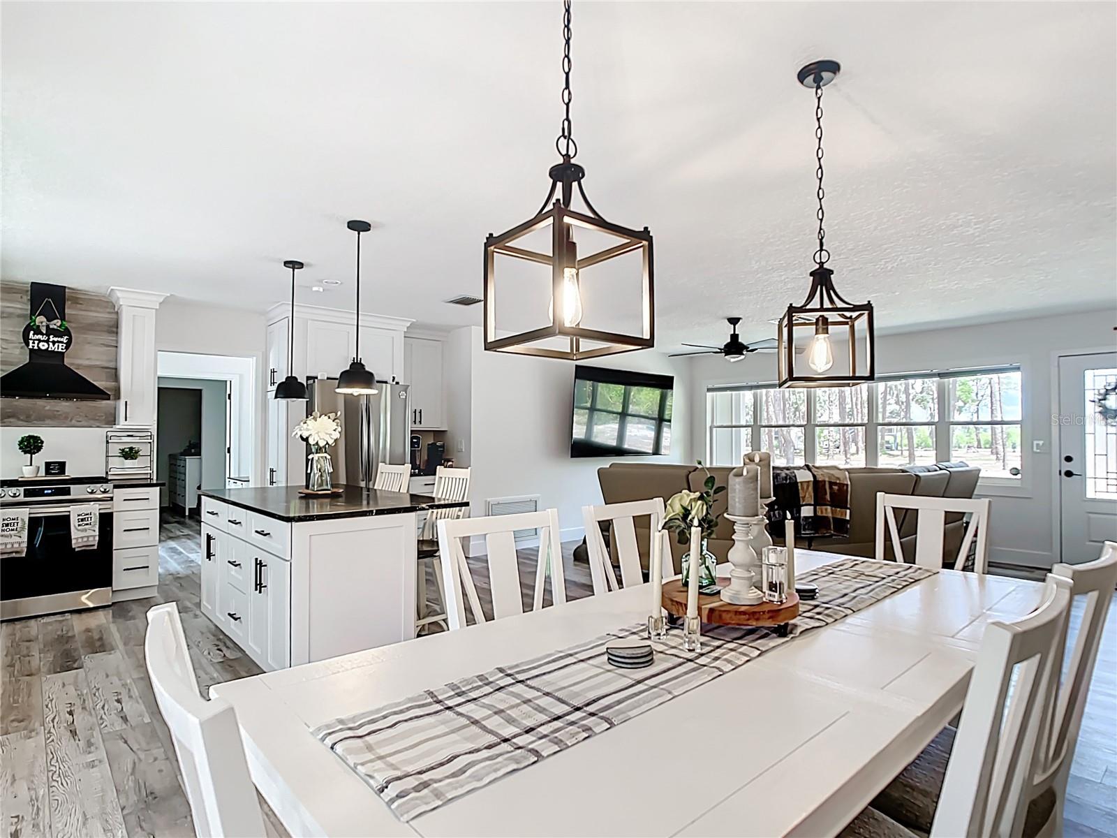 7374 CIRCLE DR, LADY LAKE, FL, 32159