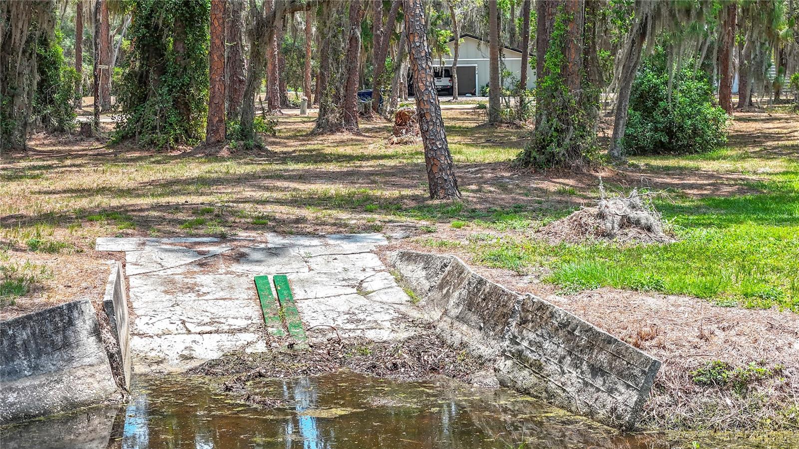 7374 CIRCLE DR, LADY LAKE, FL, 32159