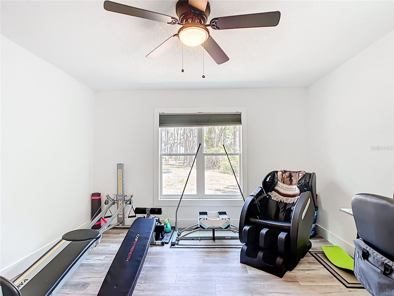 7374 CIRCLE DR, LADY LAKE, FL, 32159