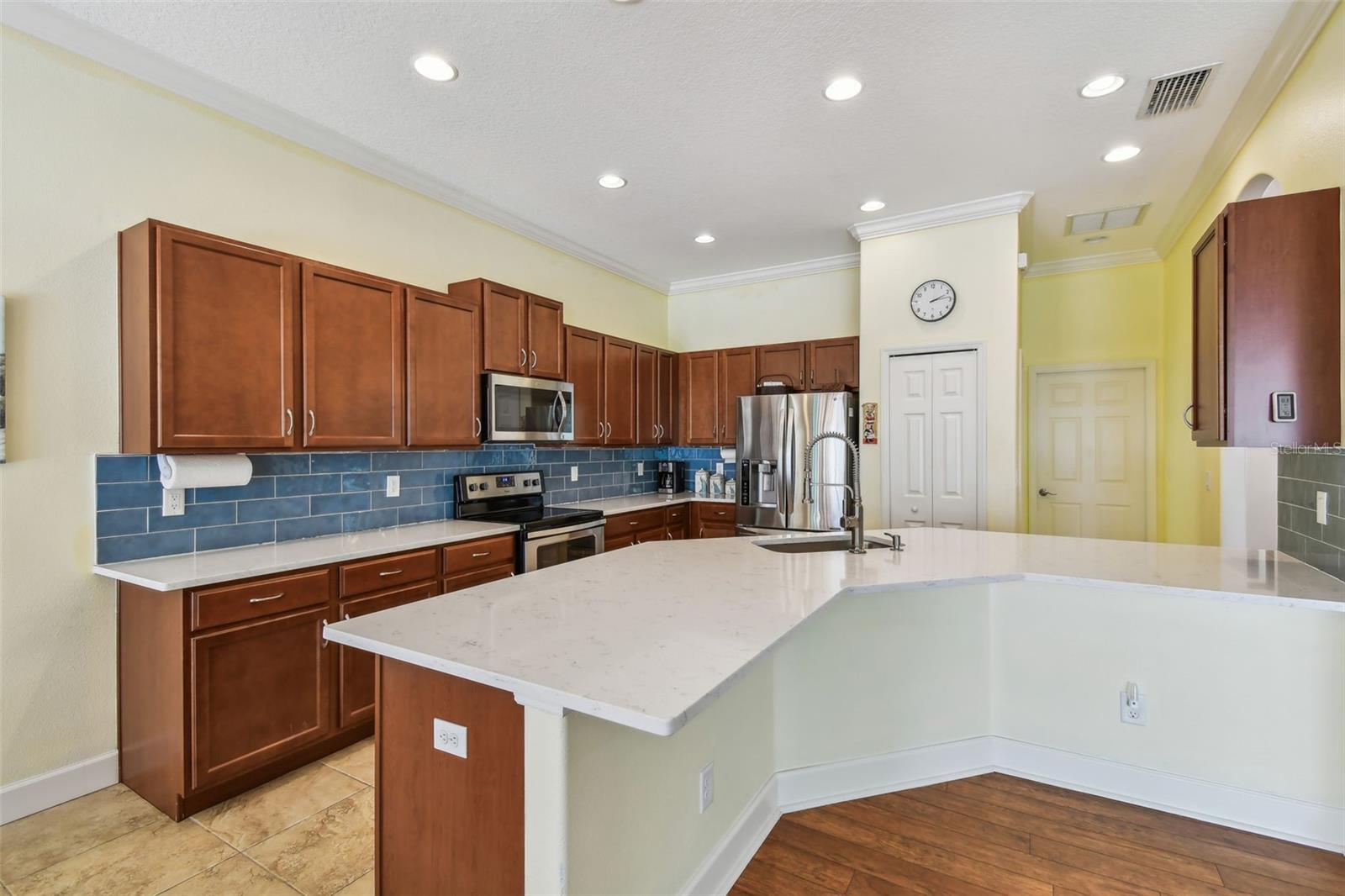 1709 SUNSET DR, TARPON SPRINGS, FL, 34689