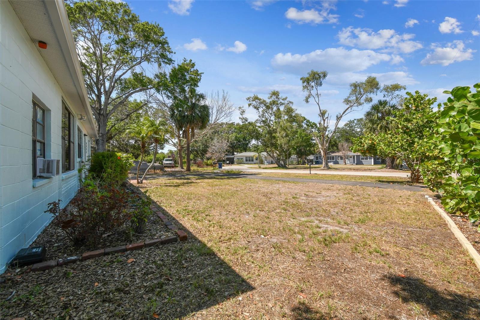 6217 S FOSTER AVE, TAMPA, FL, 33611