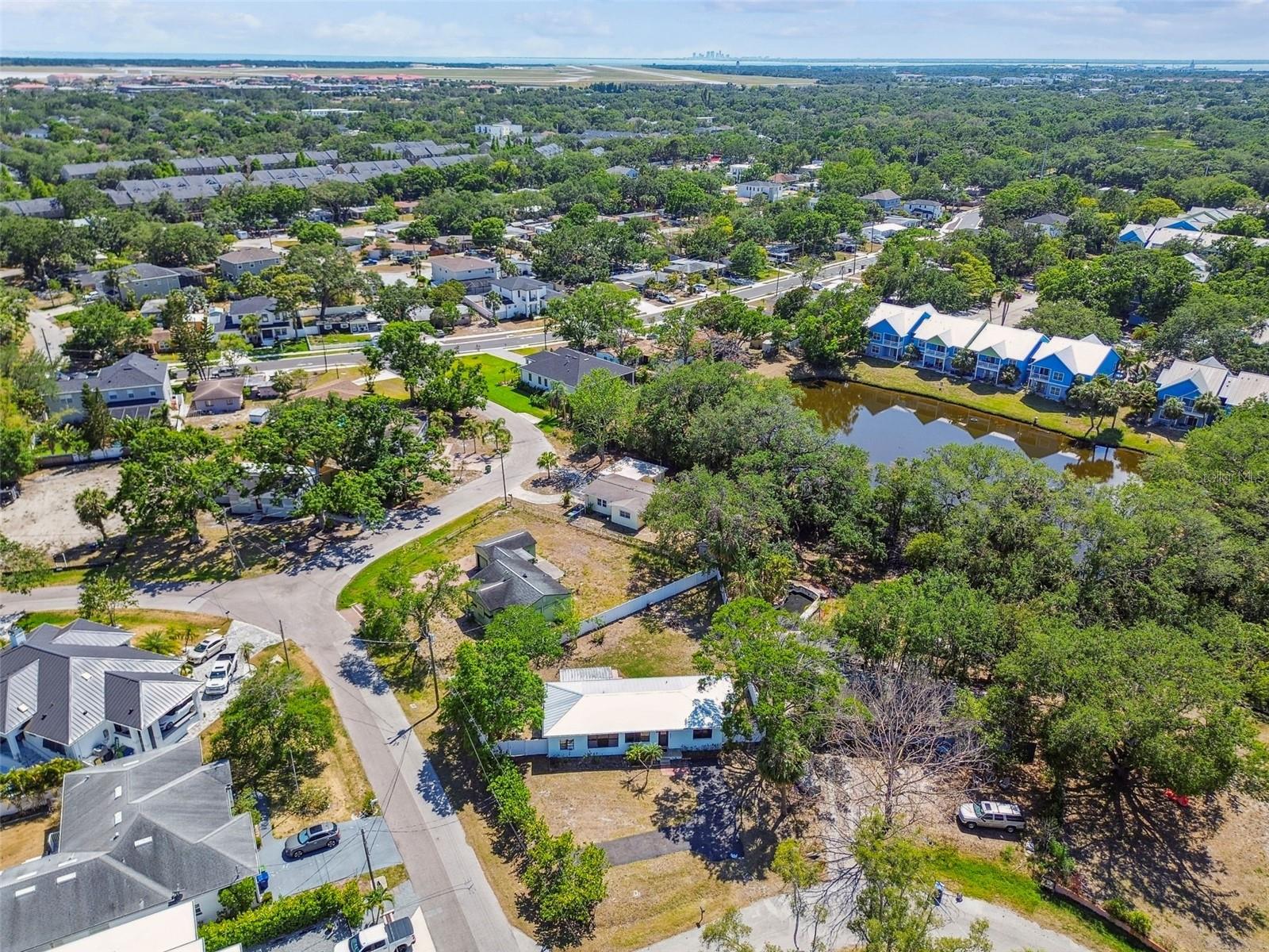 6217 S FOSTER AVE, TAMPA, FL, 33611