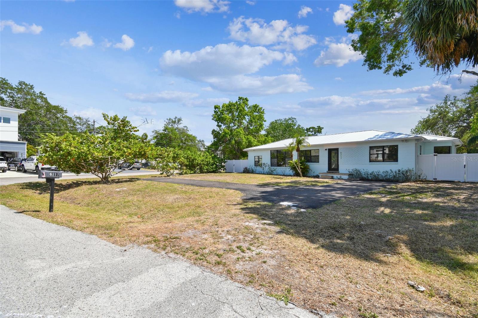 6217 S FOSTER AVE, TAMPA, FL, 33611