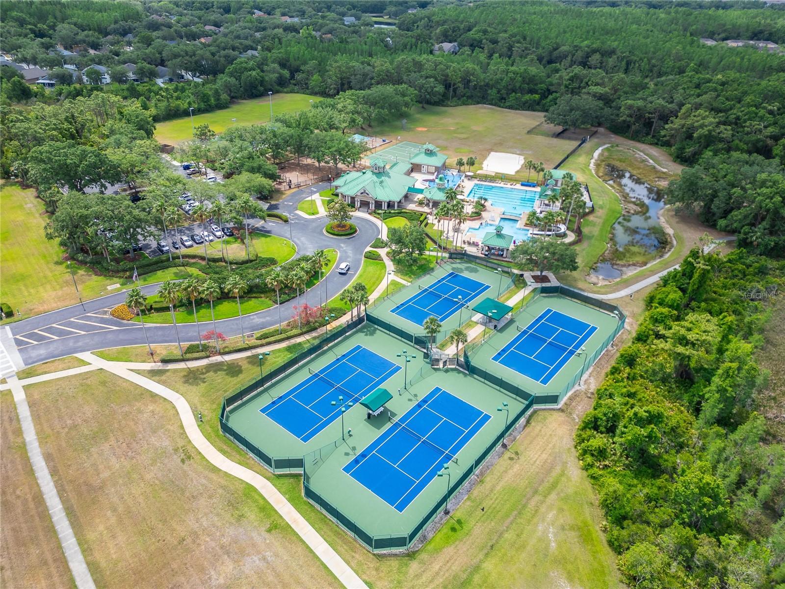 8132 STONE PATH WAY, TAMPA, FL, 33647