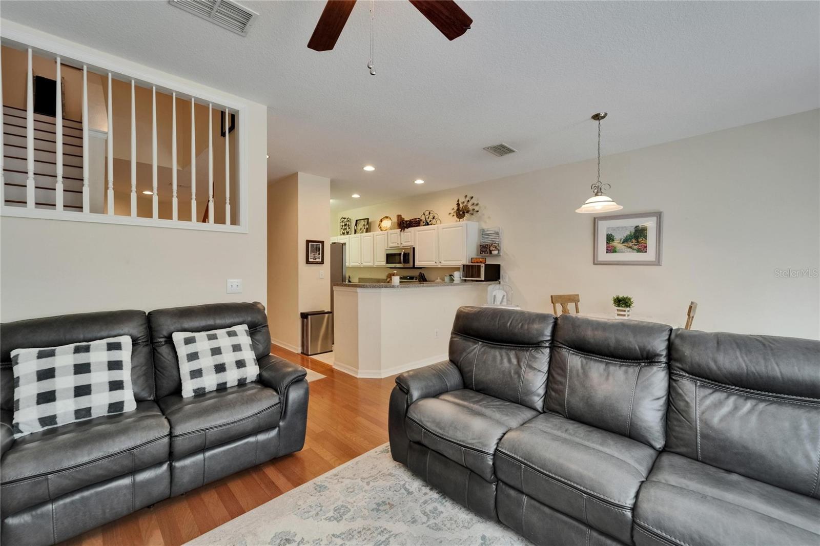 8132 STONE PATH WAY, TAMPA, FL, 33647