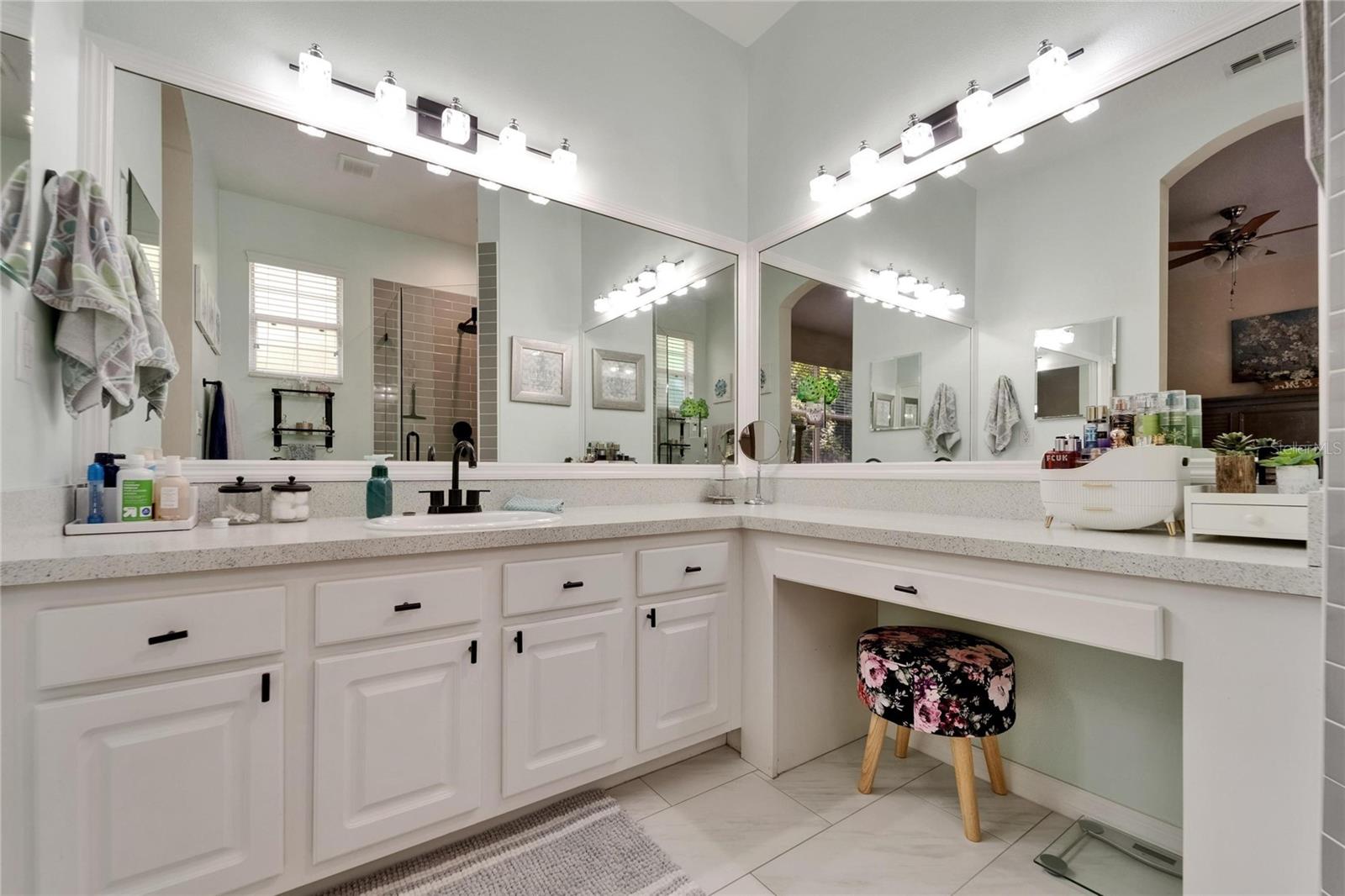 8132 STONE PATH WAY, TAMPA, FL, 33647