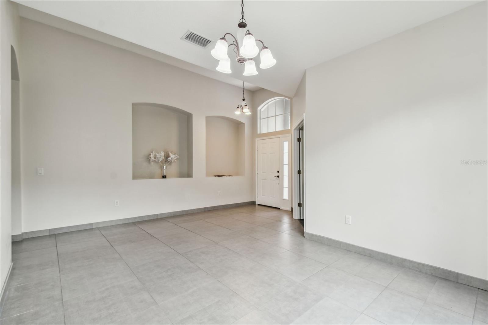 8208 PINEWOOD RUN CT, TAMPA, FL, 33647