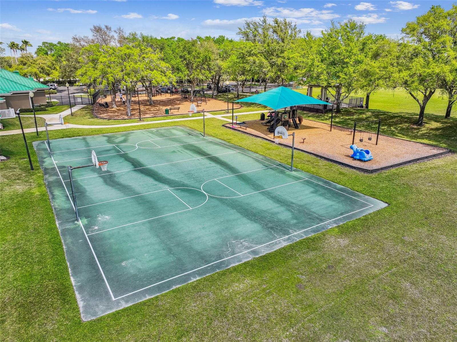 8208 PINEWOOD RUN CT, TAMPA, FL, 33647