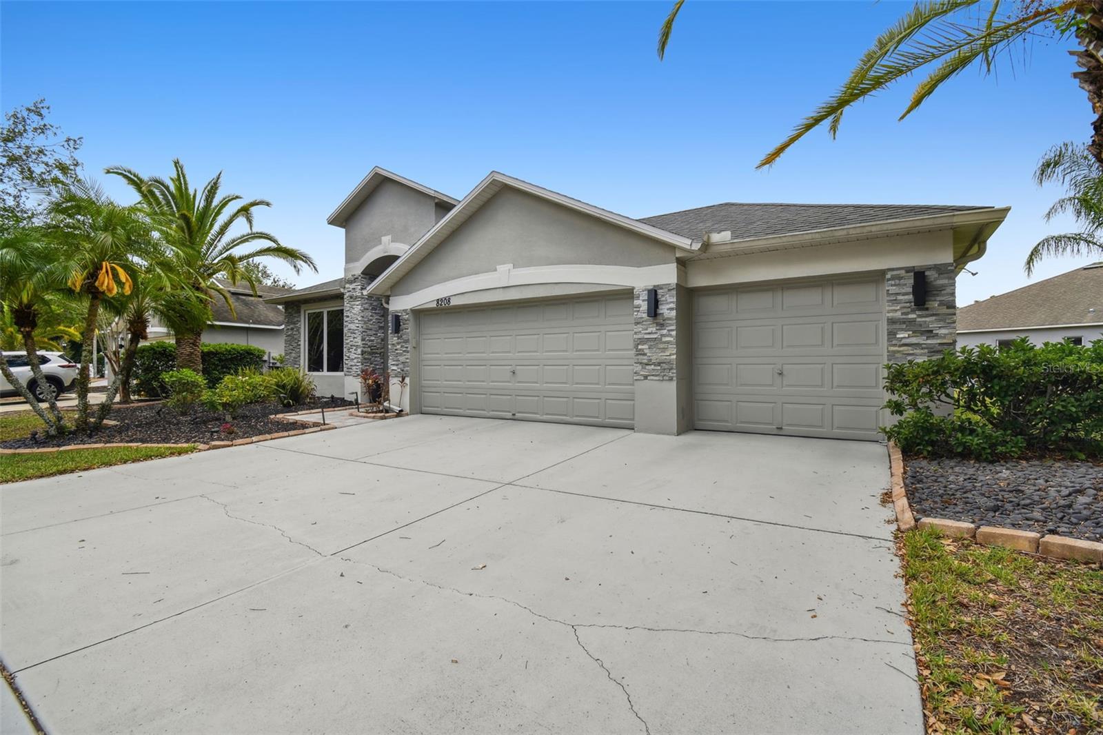 8208 PINEWOOD RUN CT, TAMPA, FL, 33647