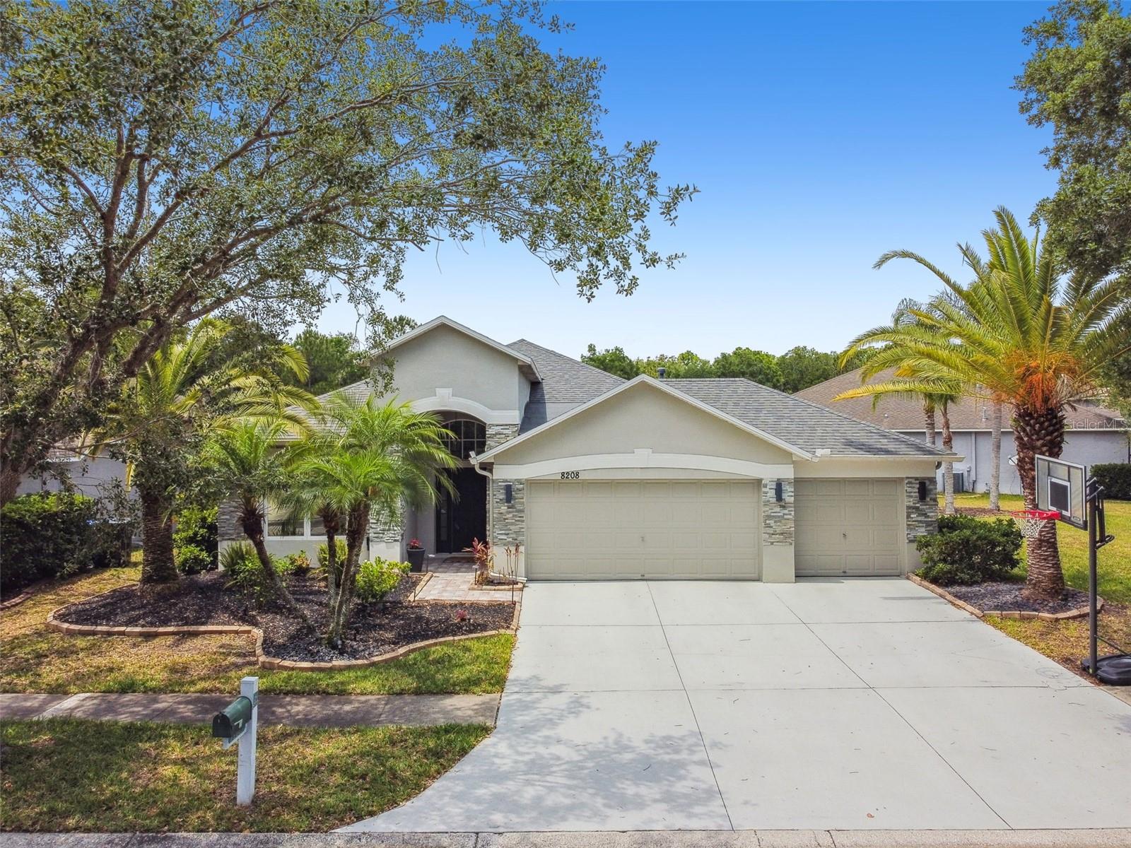 8208 PINEWOOD RUN CT, TAMPA, FL, 33647
