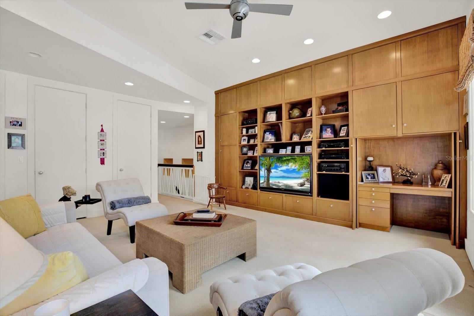 4541 SCHOOL RD, LAND O LAKES, FL, 34638