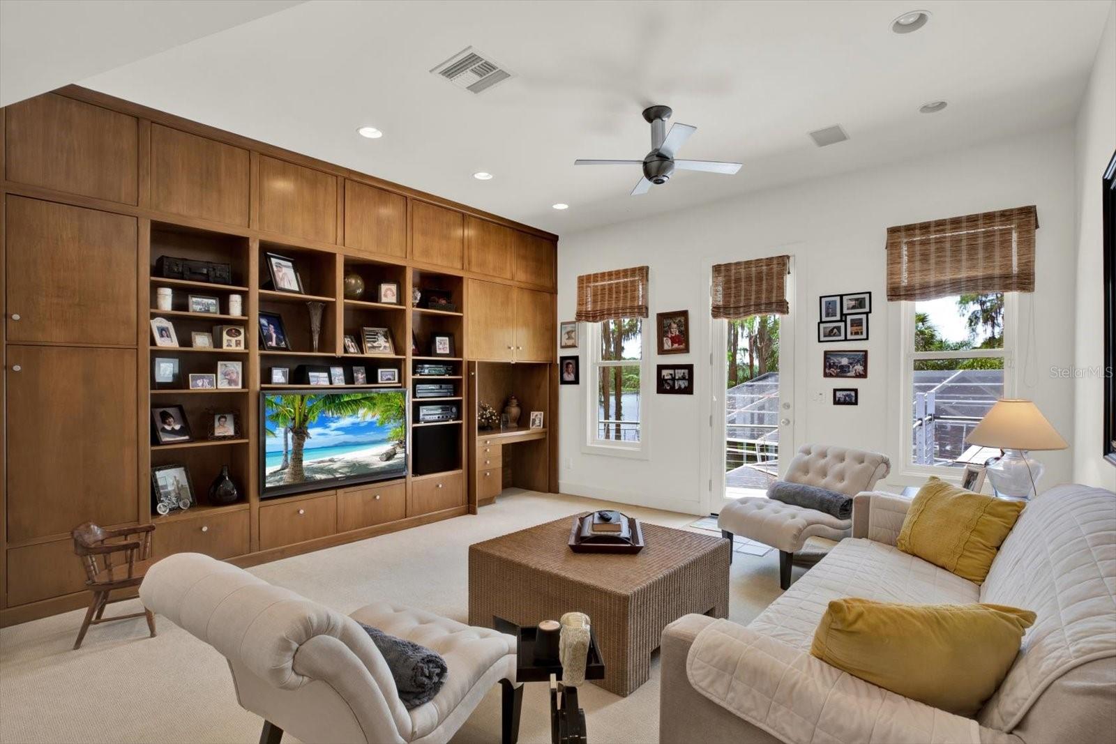 4541 SCHOOL RD, LAND O LAKES, FL, 34638