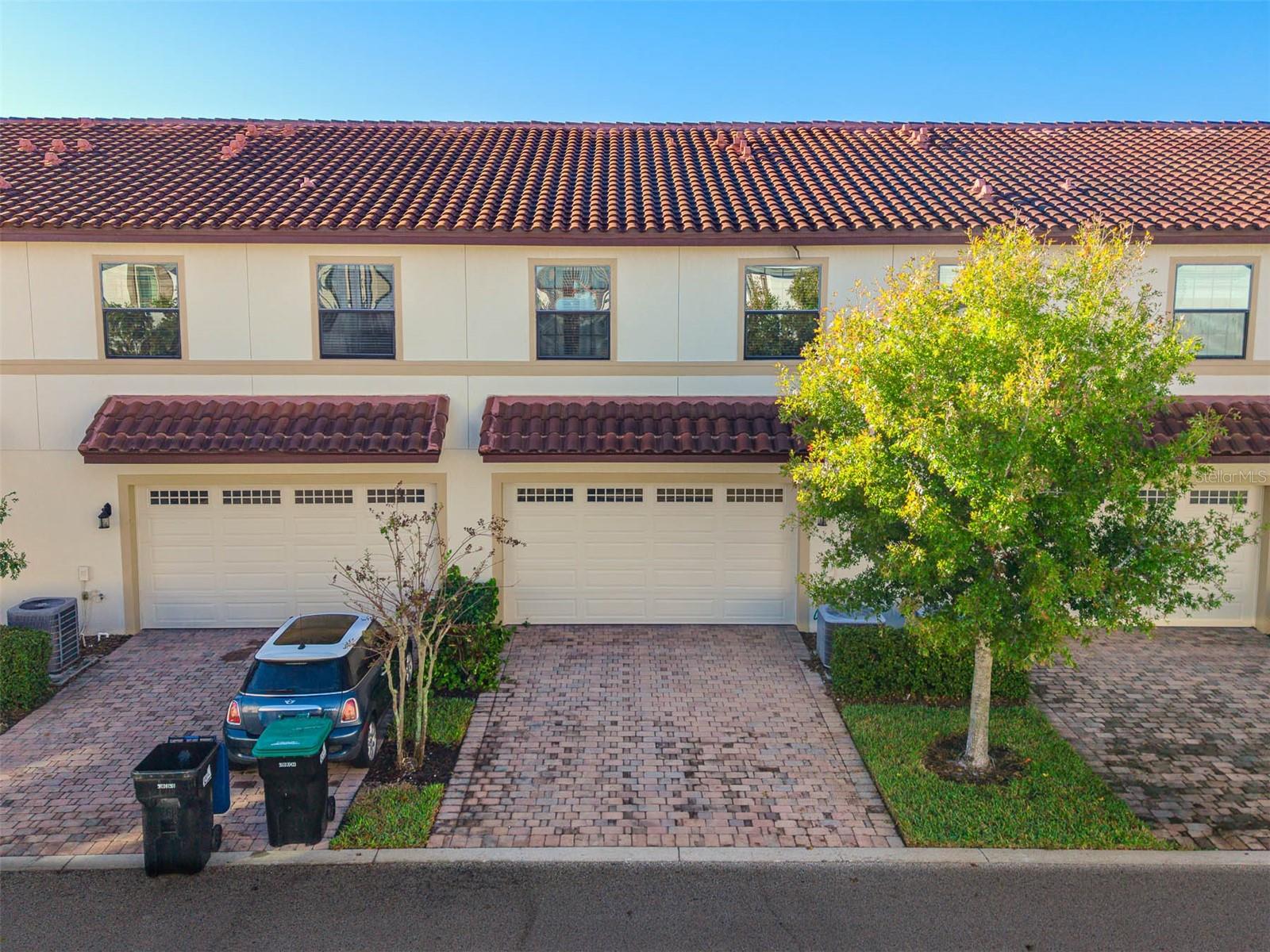 9987 EAGLE CREEK CENTER BLVD, ORLANDO, FL, 32832