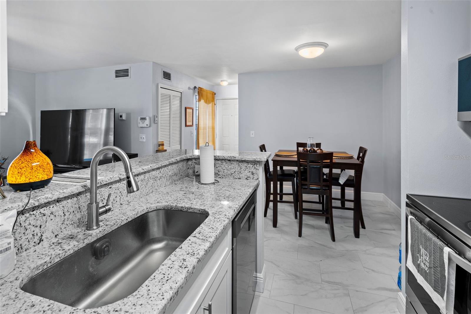 6100 WESTGATE DR #101, ORLANDO, FL, 32835