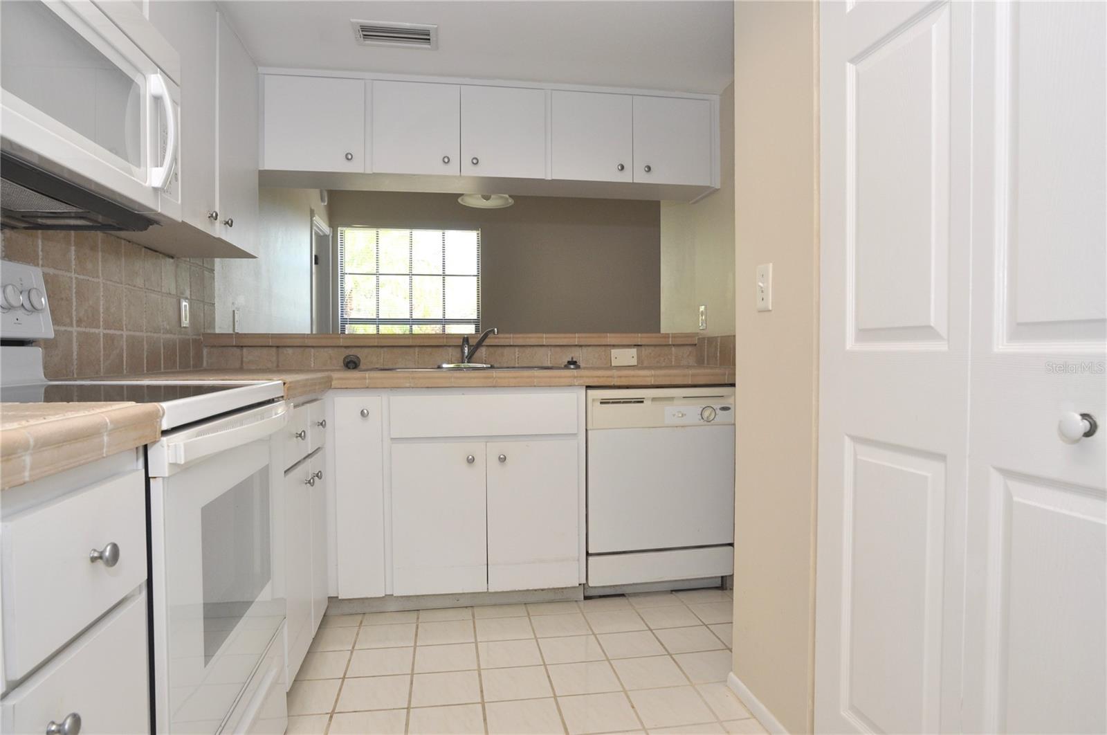 3358 MERMOOR DR #2106, PALM HARBOR, FL, 34685