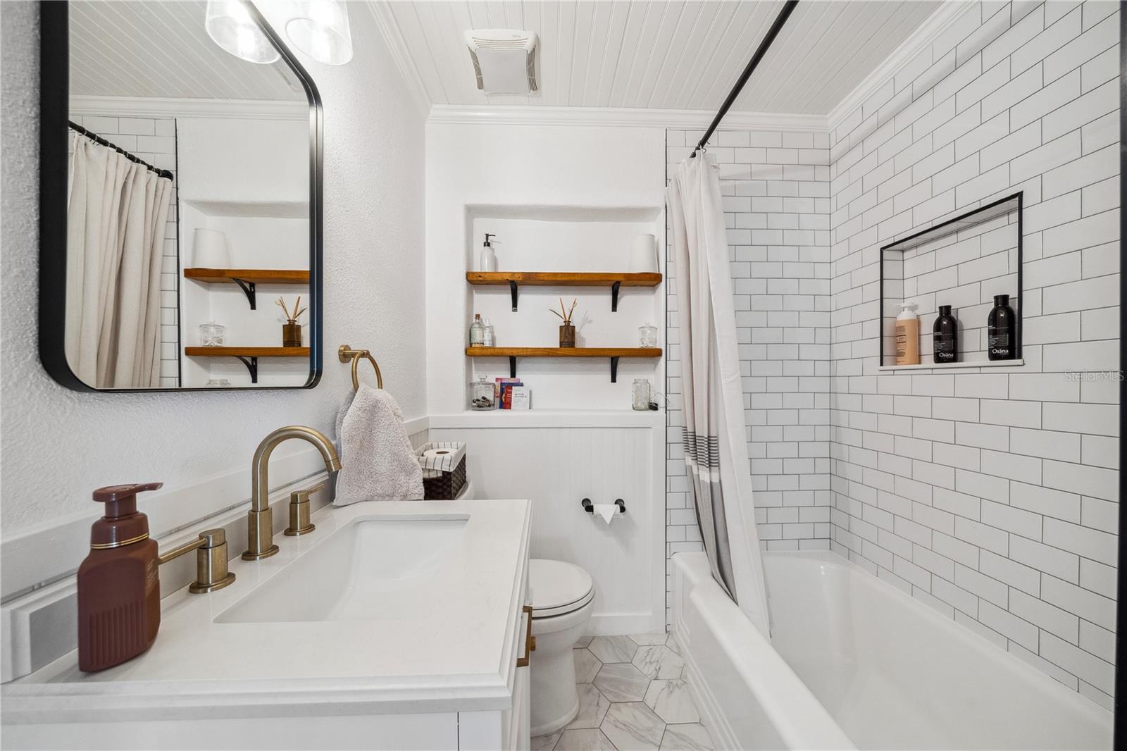 1624 PARK LAKE ST, ORLANDO, FL, 32803