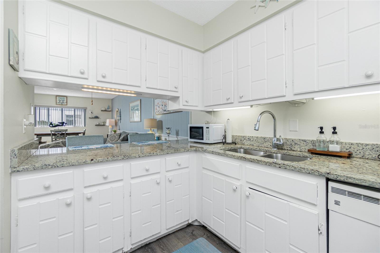 22375 EDGEWATER DR #123, PUNTA GORDA, FL, 33980