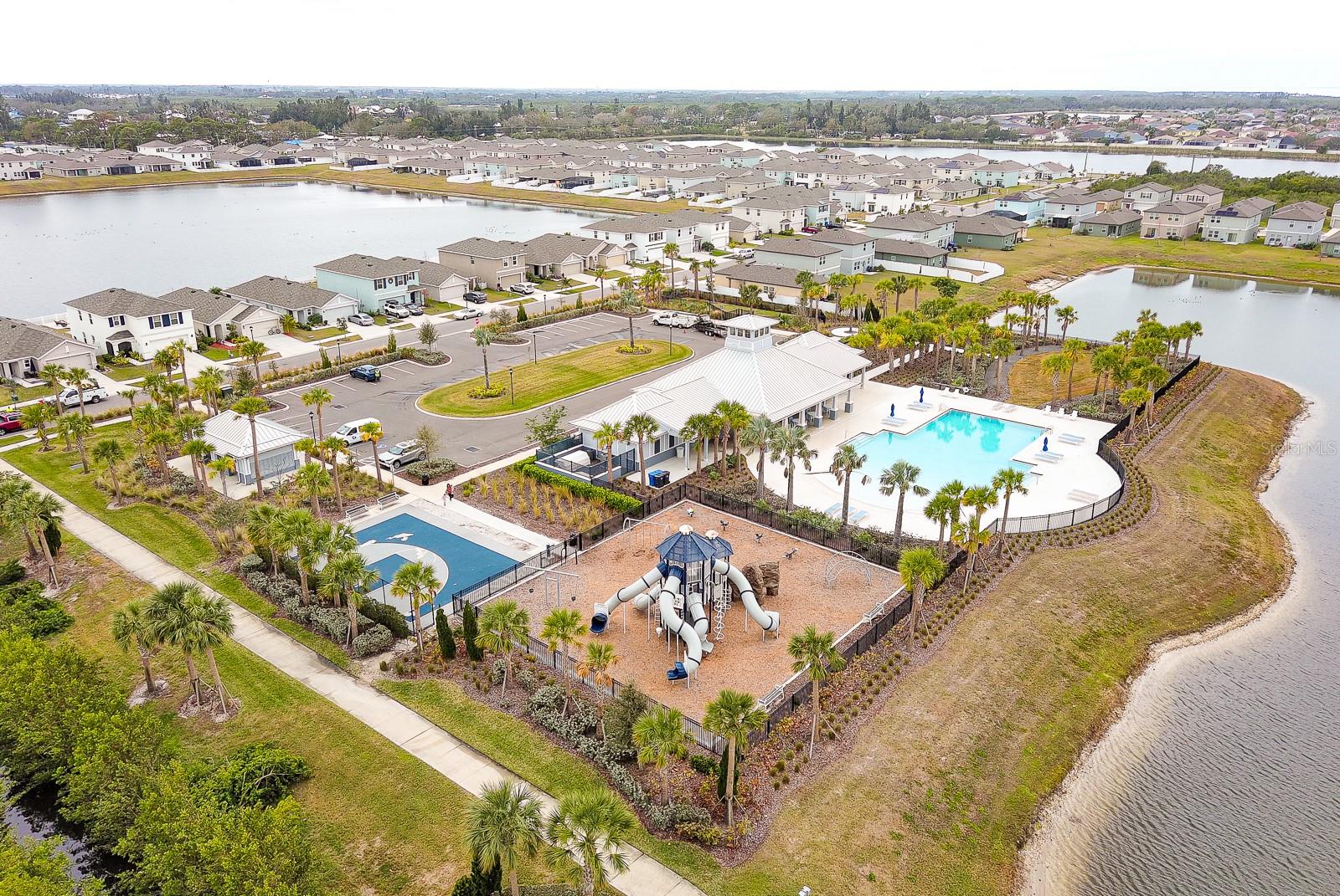 1324 OCEAN SPRAY DR, RUSKIN, FL, 33570