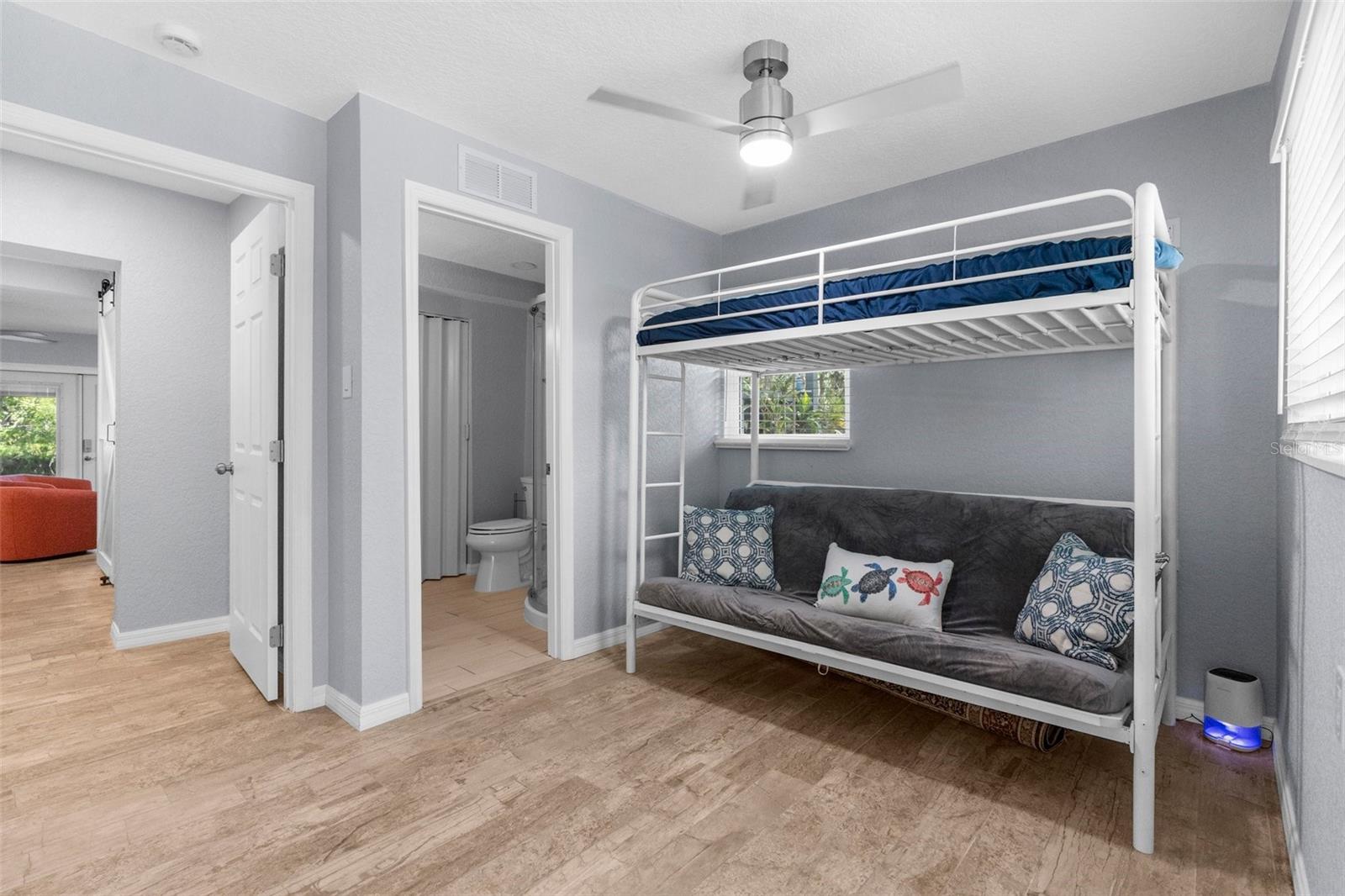 5421 GAY ST, WEEKI WACHEE, FL, 34607