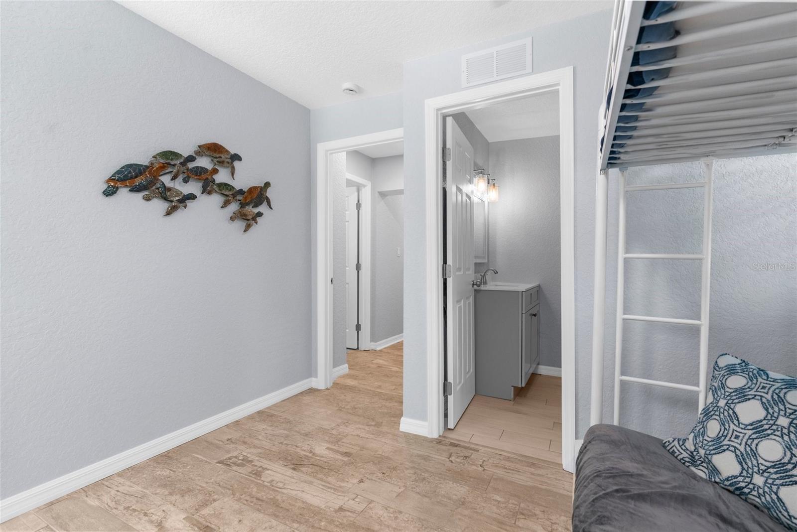 5421 GAY ST, WEEKI WACHEE, FL, 34607