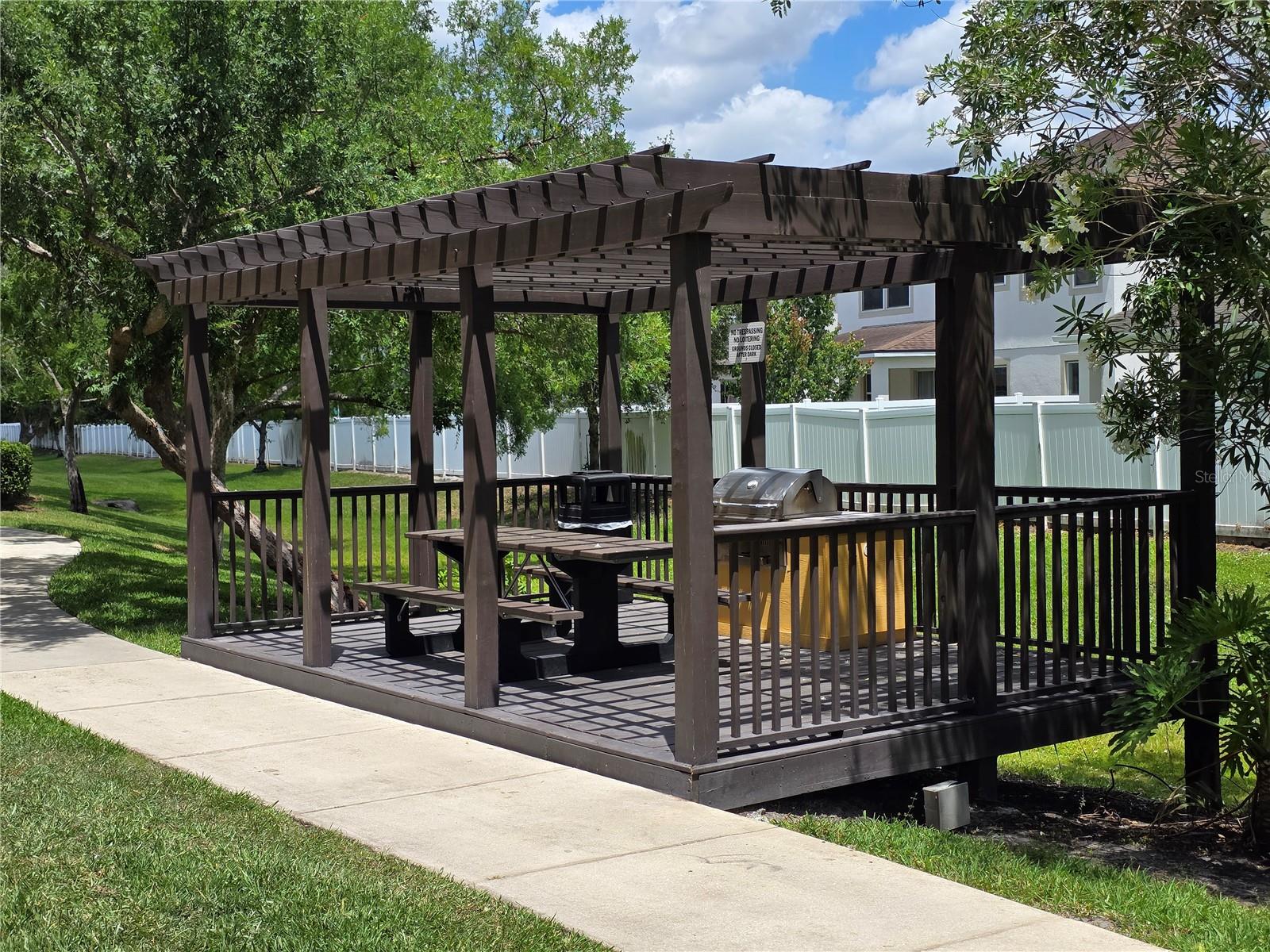 5451 VINELAND RD #111, ORLANDO, FL, 32811