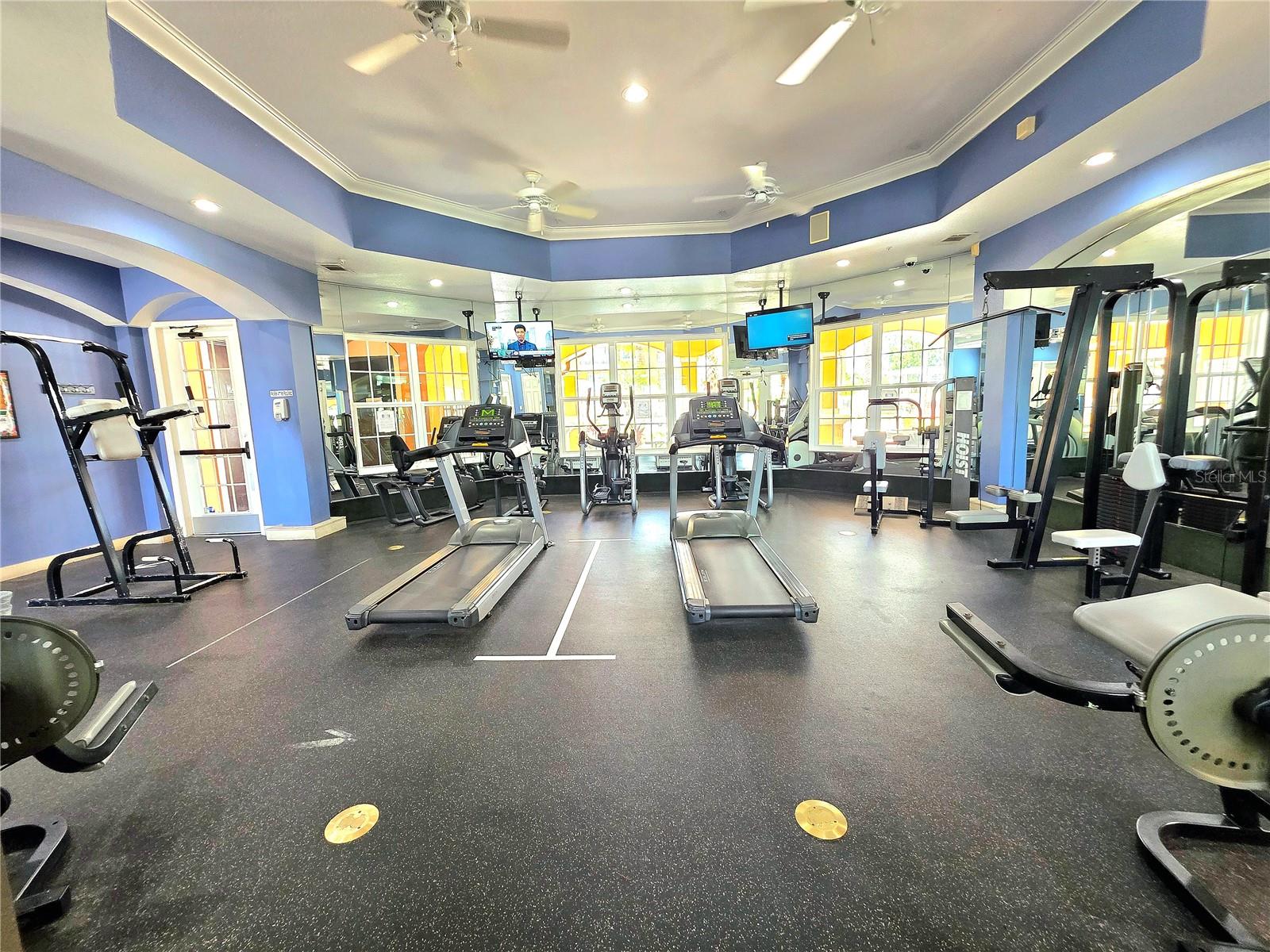 5451 VINELAND RD #111, ORLANDO, FL, 32811