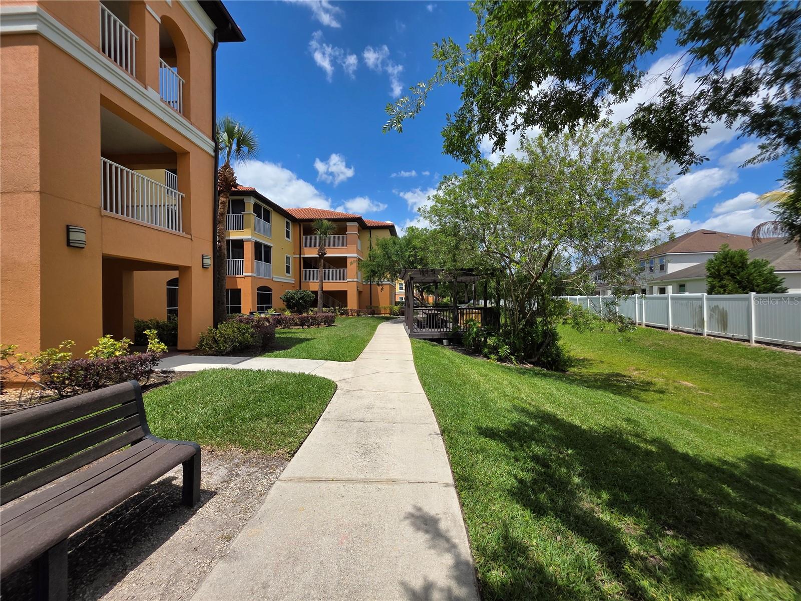 5451 VINELAND RD #111, ORLANDO, FL, 32811