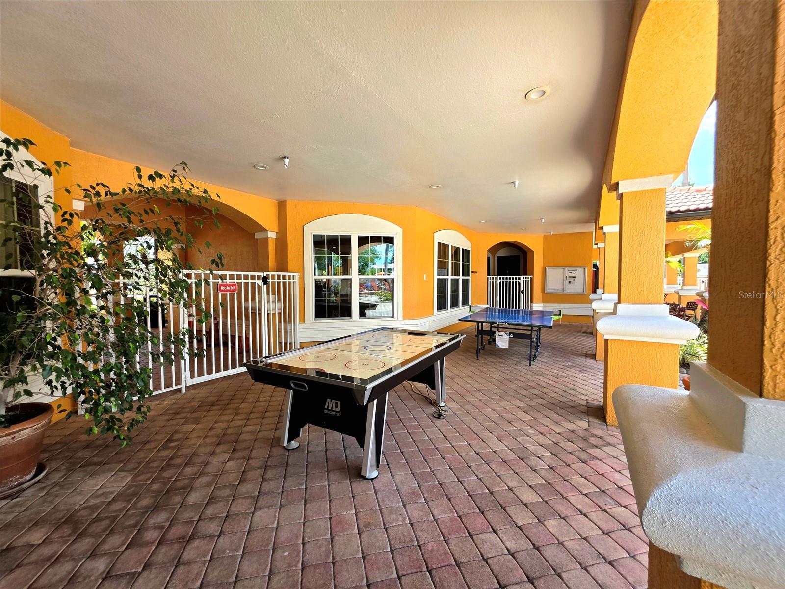 5451 VINELAND RD #111, ORLANDO, FL, 32811