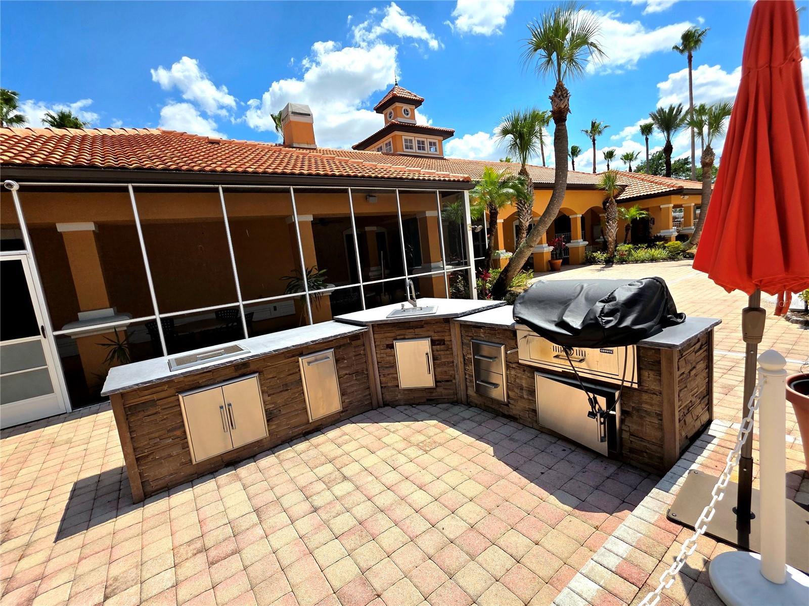 5451 VINELAND RD #111, ORLANDO, FL, 32811