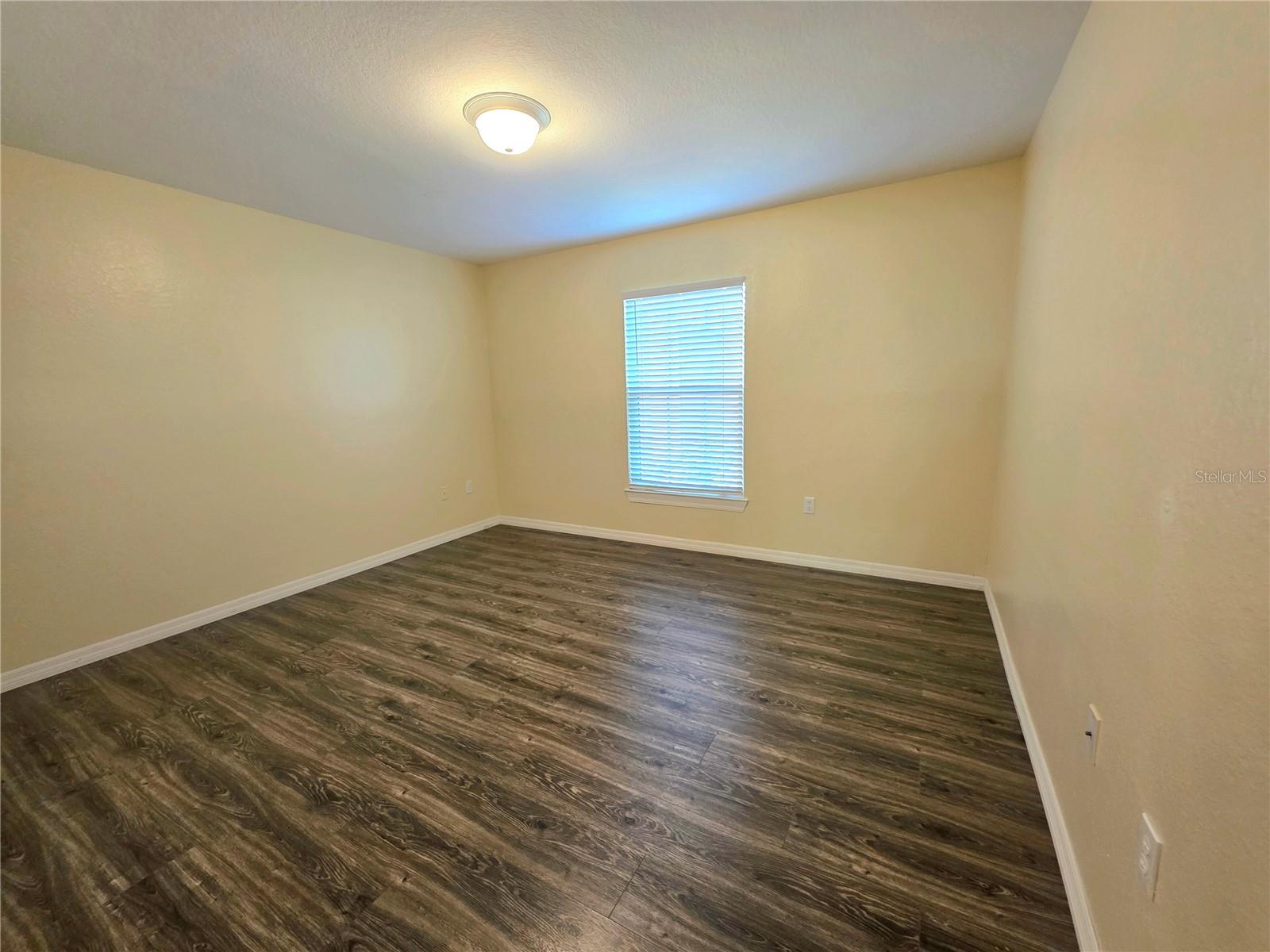 5451 VINELAND RD #111, ORLANDO, FL, 32811