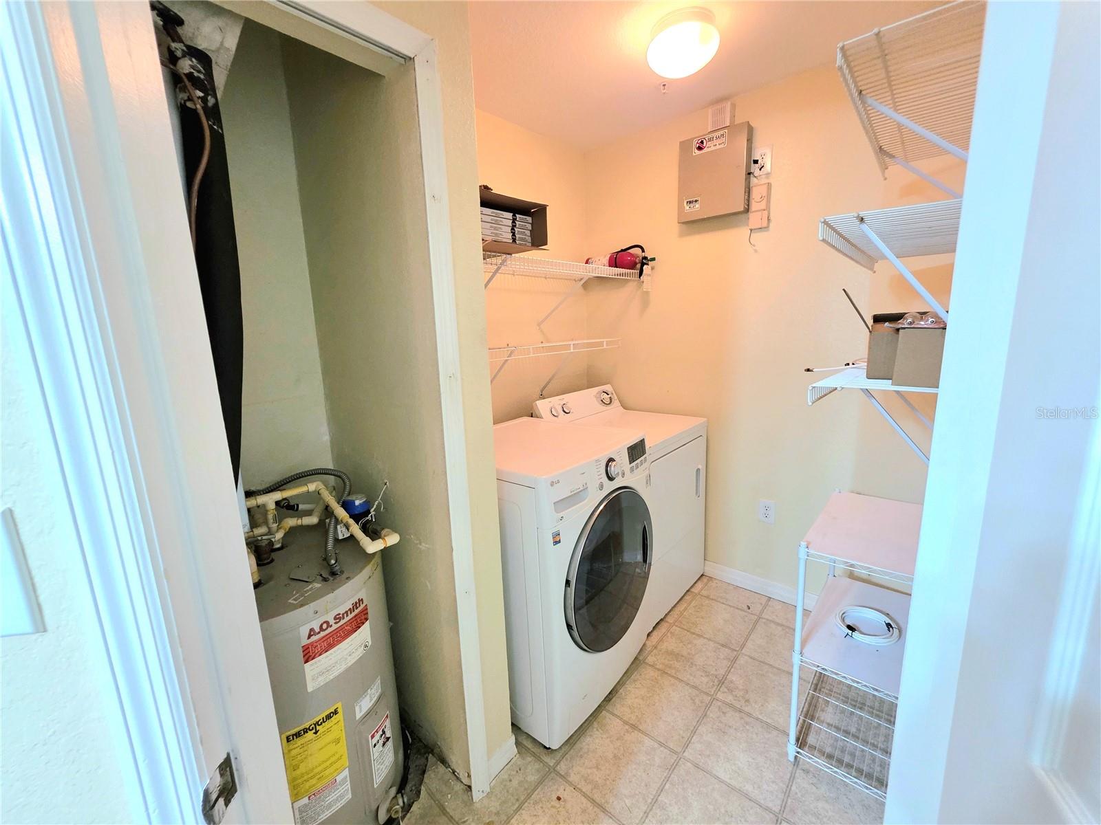 5451 VINELAND RD #111, ORLANDO, FL, 32811