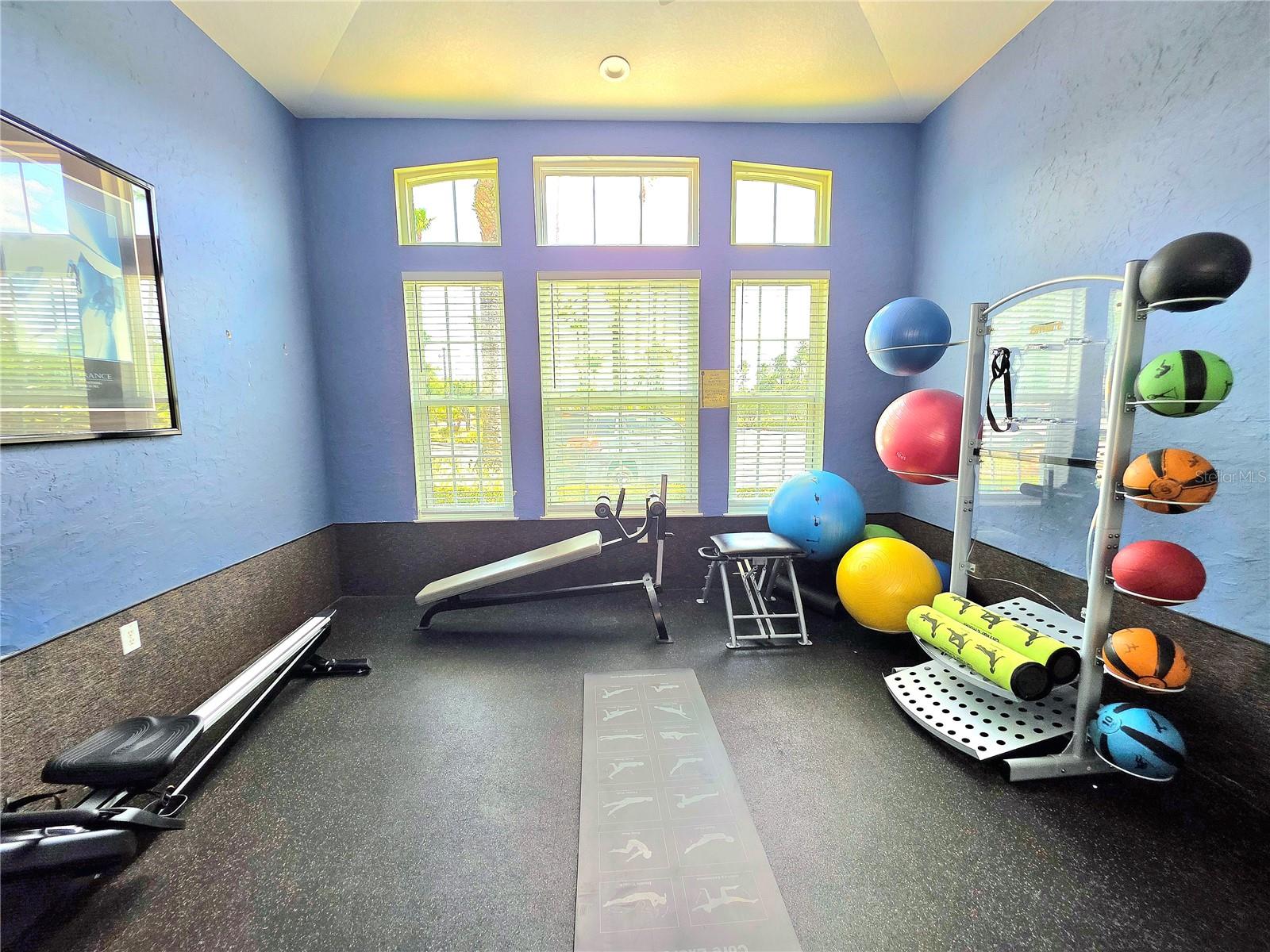 5451 VINELAND RD #111, ORLANDO, FL, 32811