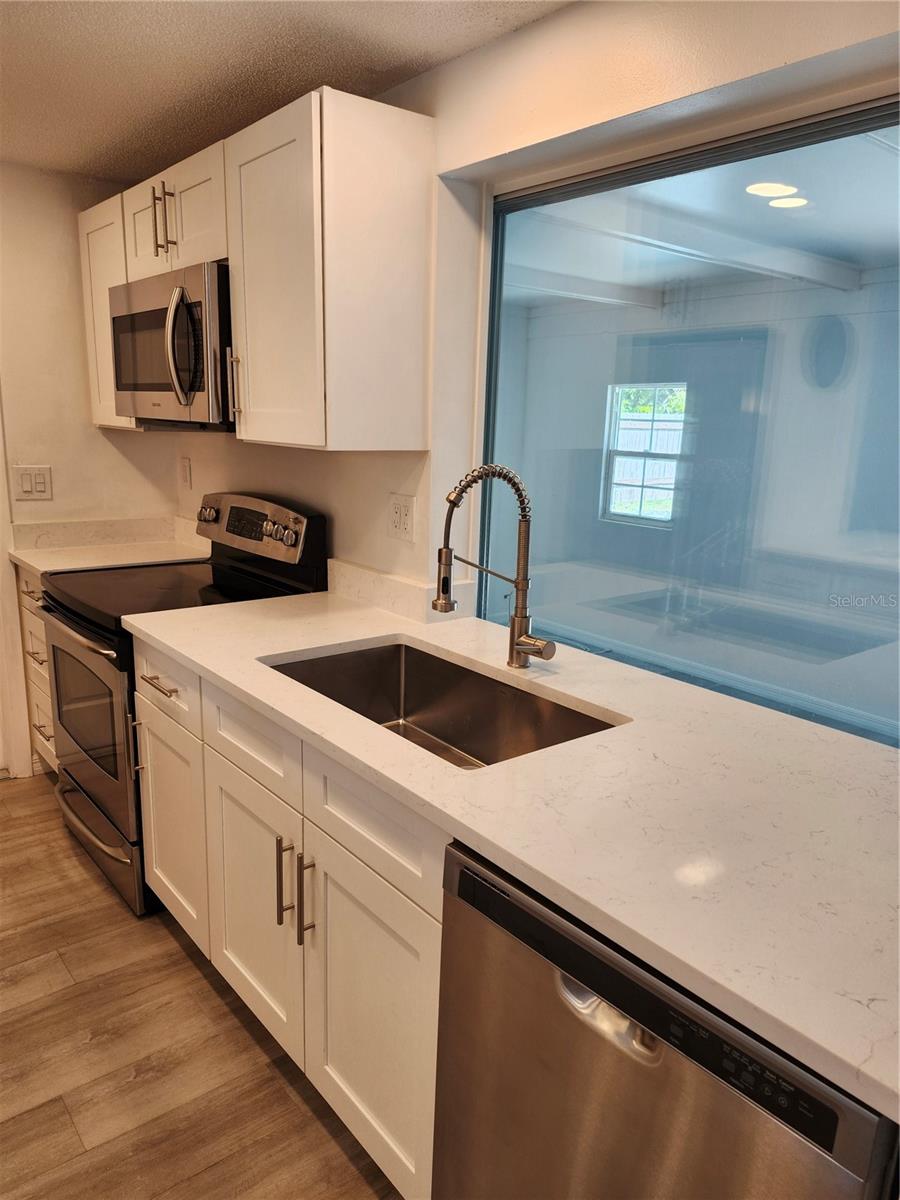 442 CRYSTAL AVE NW, PORT CHARLOTTE, FL, 33952