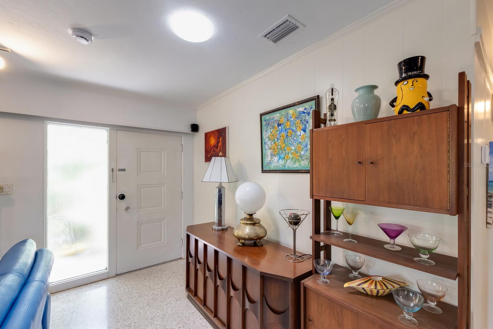 2207 HICKORY AVE, SARASOTA, FL, 34234