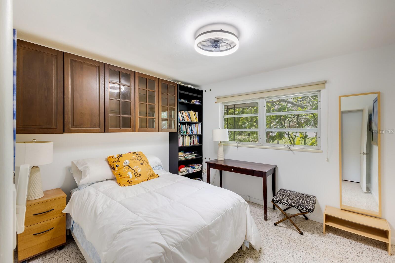 2207 HICKORY AVE, SARASOTA, FL, 34234