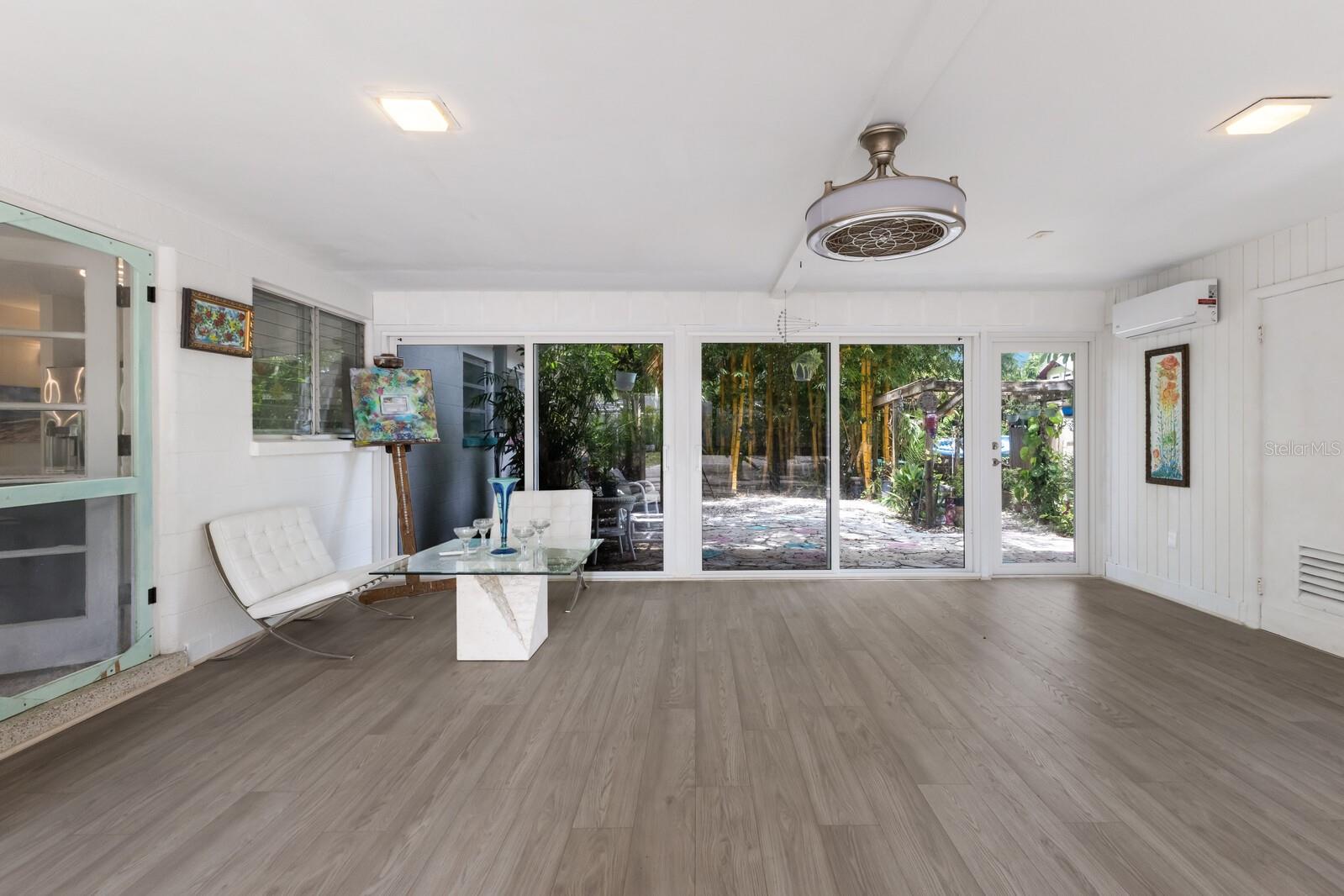 2207 HICKORY AVE, SARASOTA, FL, 34234