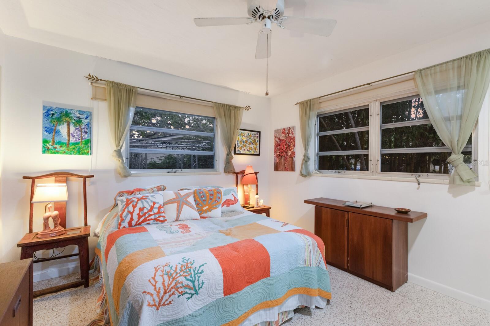 2207 HICKORY AVE, SARASOTA, FL, 34234